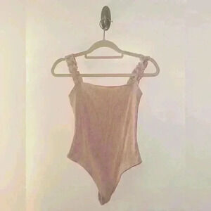 Aritzia Sunday Best Light Pink Firecracker Bodysuit in Dusty Rose Pink